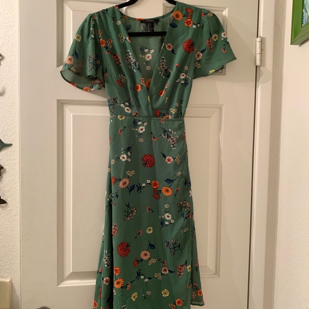 Forever 21 Green wrap floral dress